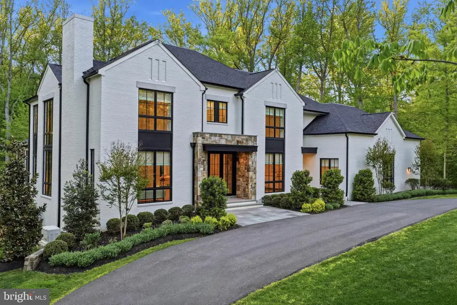 938 Saigon Rd, McLean, VA 22102 - #2