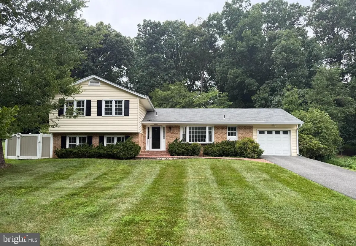 9924 Corsica St, Vienna, VA 22181 - #1