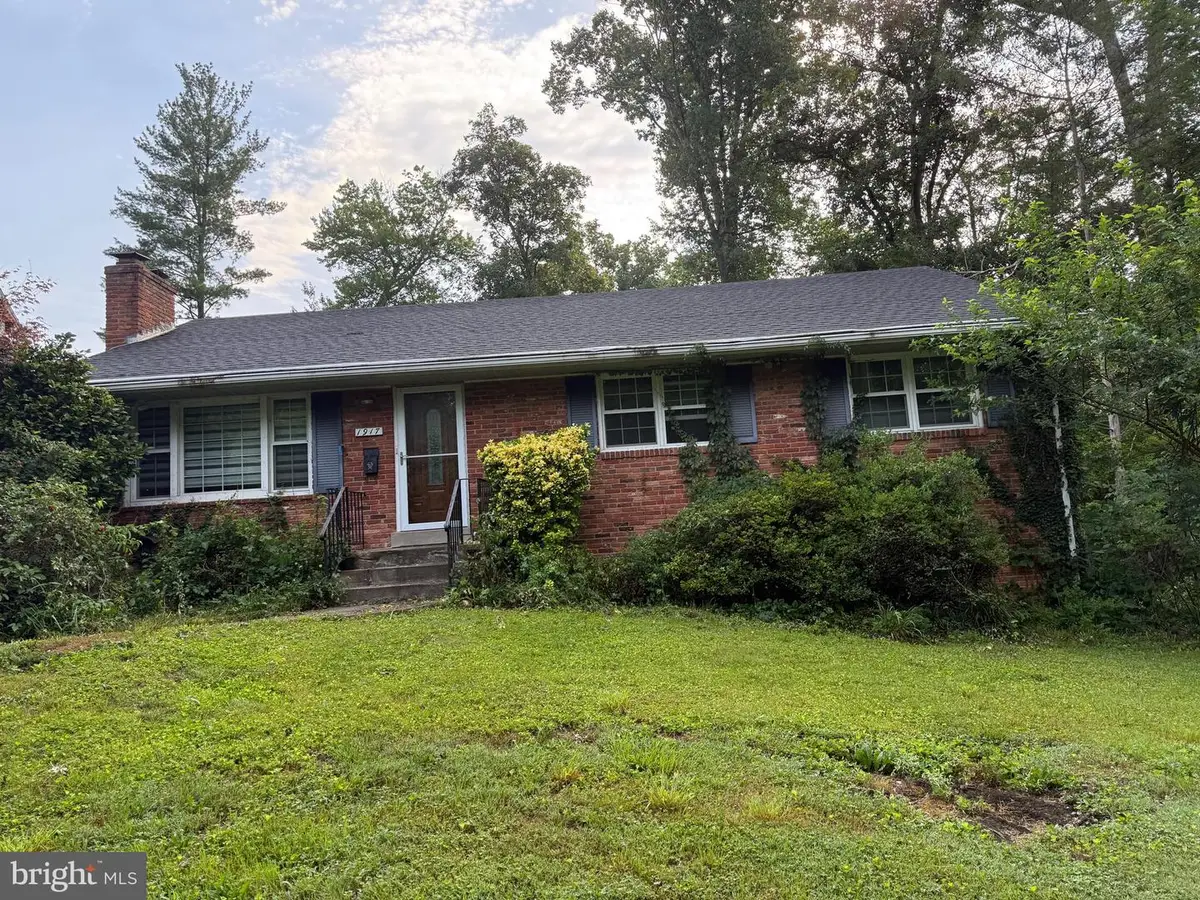 1917 Great Falls St, McLean, VA 22101 - #1