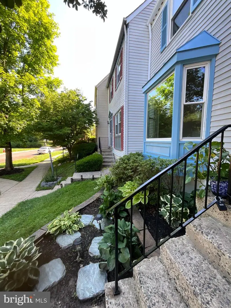 2960 Oakleigh Ln, Oakton, VA 22124 - #3