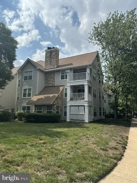 5612 Willoughby Newton Dr #35, Centreville, VA 20120 - #1