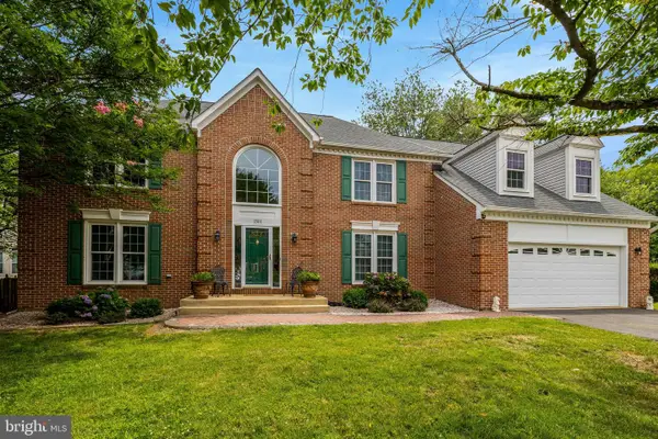 1501 Snowflake Ct, HERNDON, VA 20170