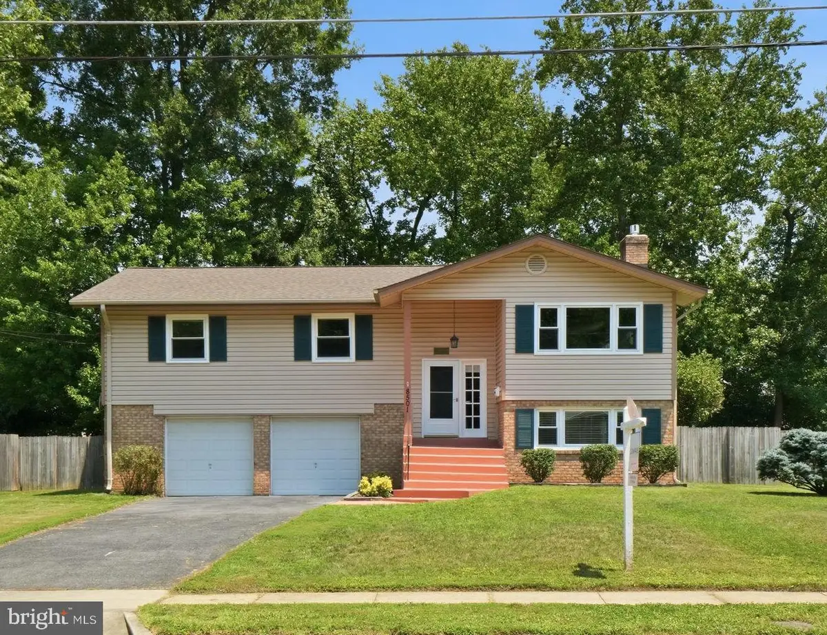 8501 Cherry Valley Ln, Alexandria, VA 22309 - #1