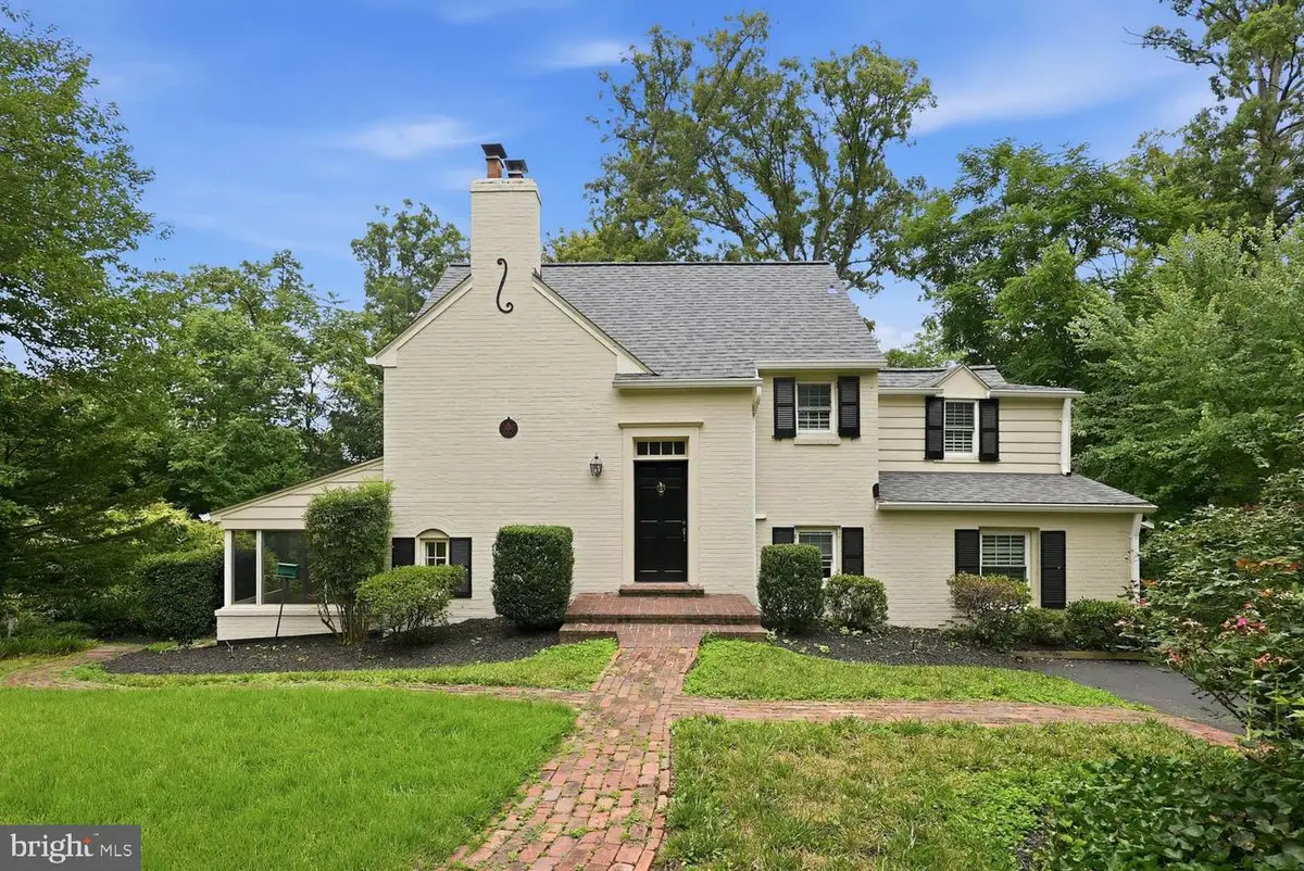 3419 Woodside Rd, Alexandria, VA 22310 - #1