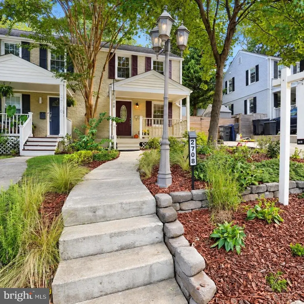 2708 Farmington Dr, Alexandria, VA 22303 - #1