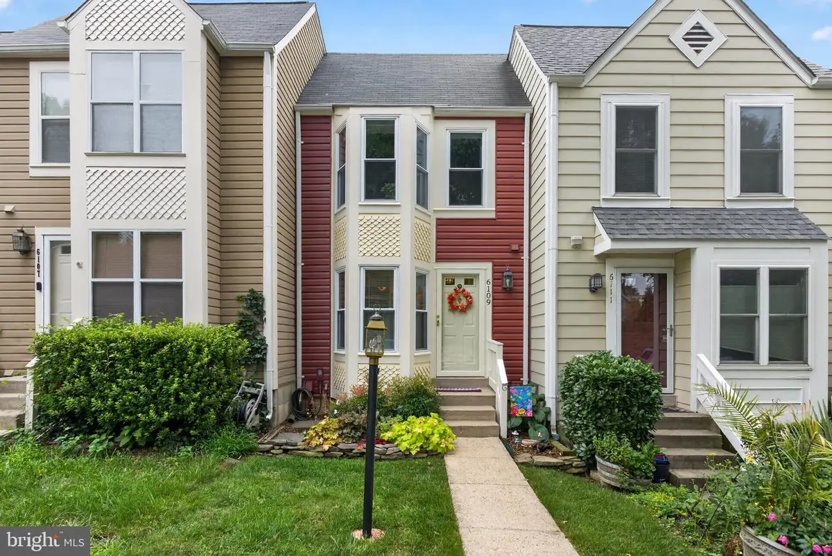 6109 Liverpool Ln, Alexandria, VA 22315 - #1