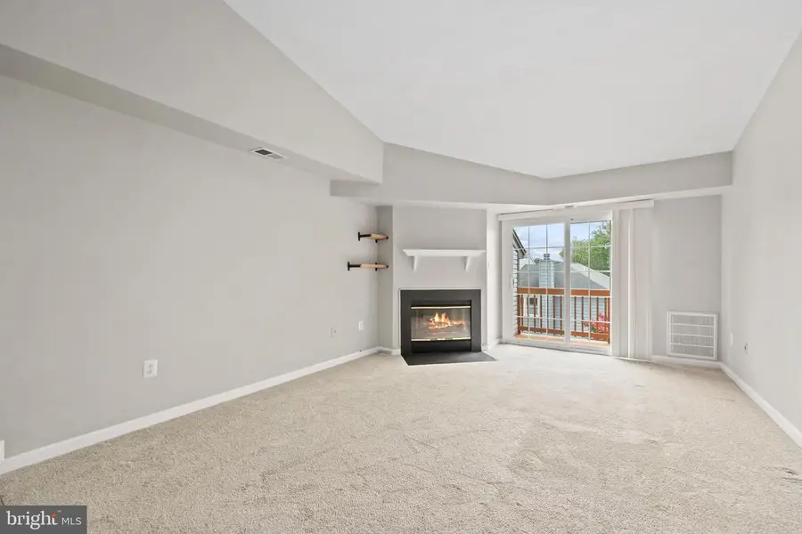 6905 Victoria Dr #k, Alexandria, VA 22310 - #3