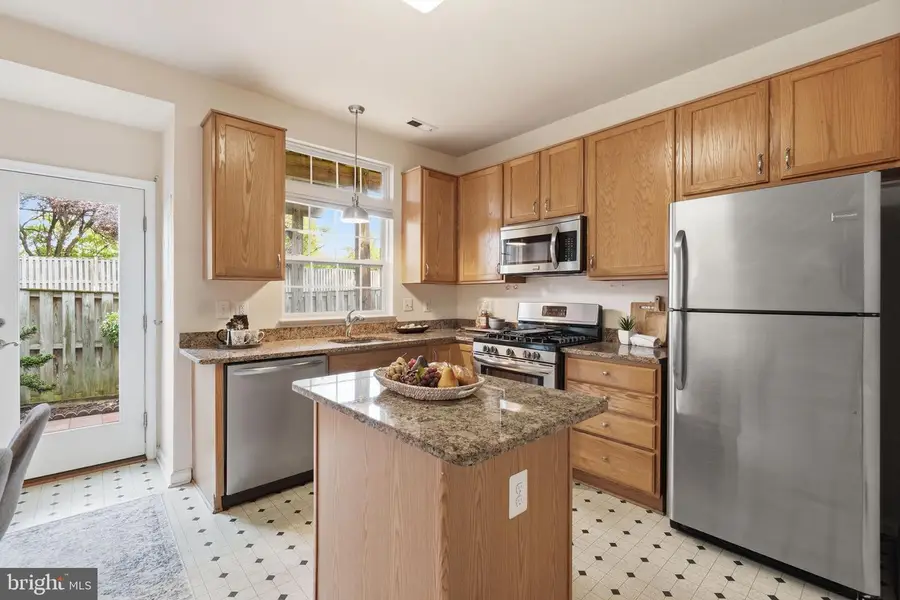 8354 Hunter Murphy Cir, Alexandria, VA 22309 - #2