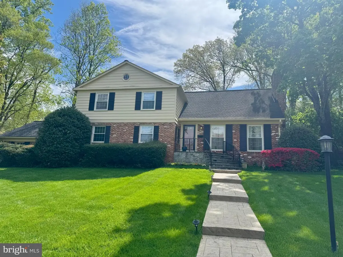 6527 Bay Tree Ct, Falls Church, VA 22041 - #1