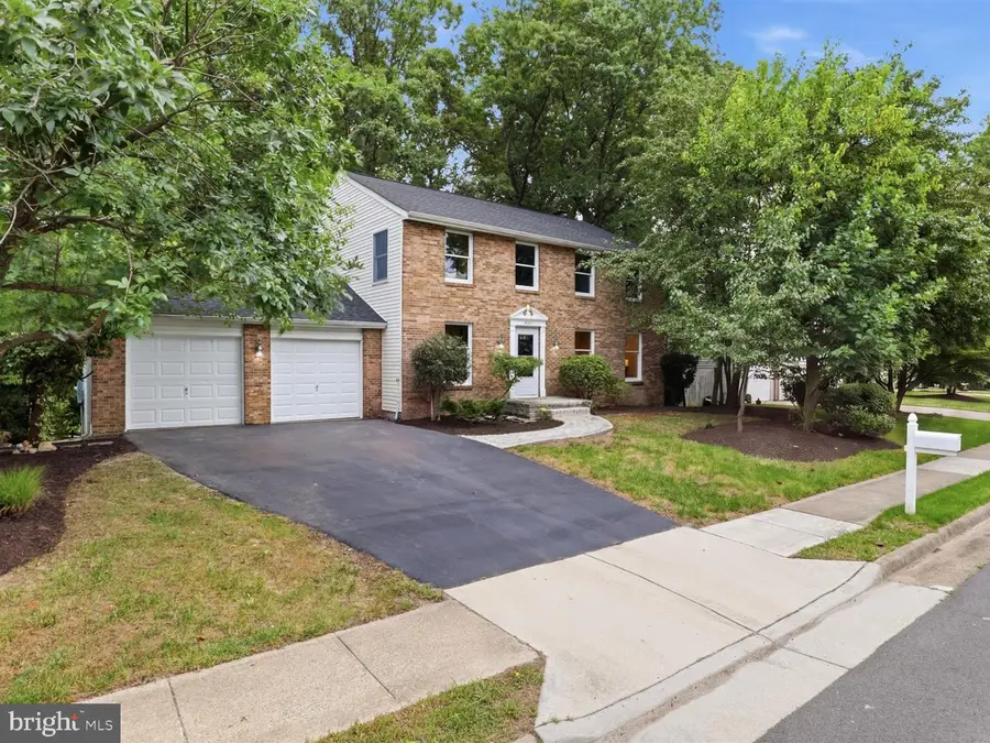 8061 Athena St, Springfield, VA 22153 - #2