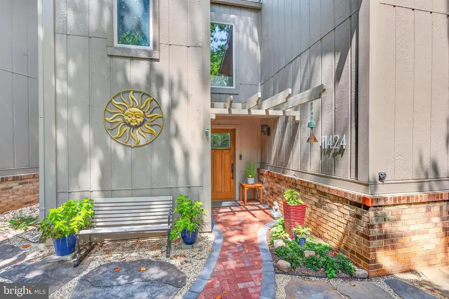 11424 Purple Beech Dr, Reston, VA 20191 - #2