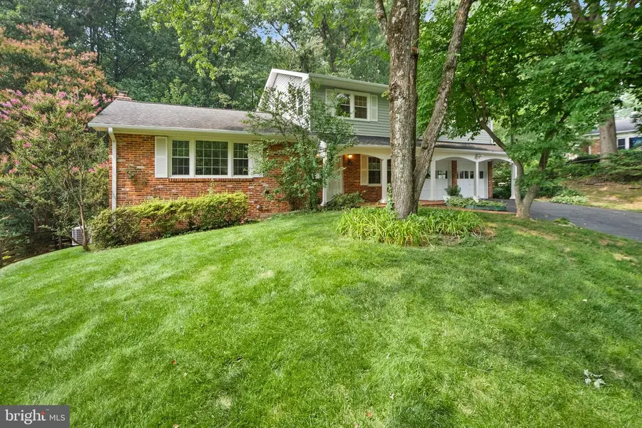 8104 Chivalry Rd, Annandale, VA 22003 - #3
