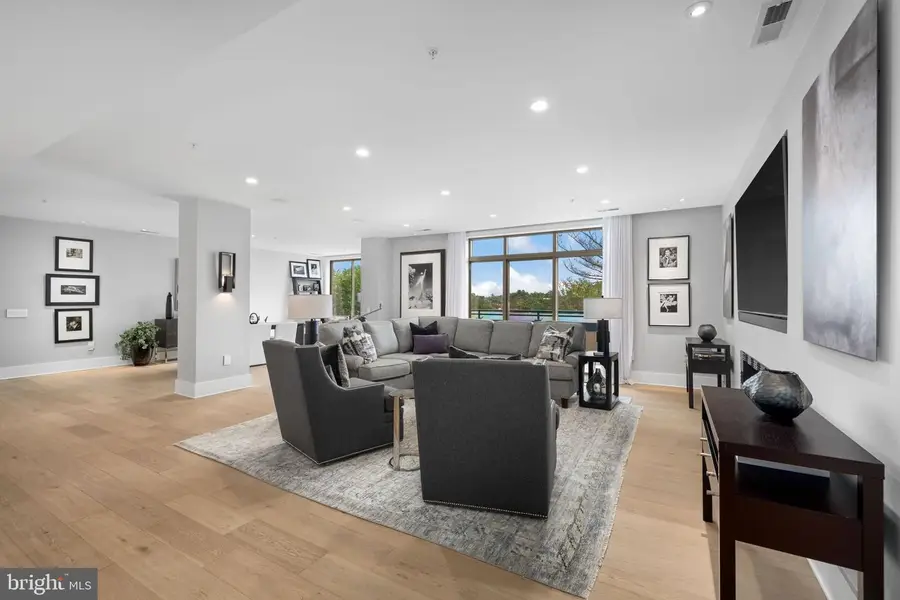 1450 Emerson Ave #317, McLean, VA 22101 - #3