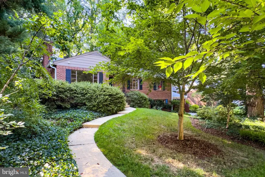 3159 Patrick Henry Dr, Falls Church, VA 22044 - #3