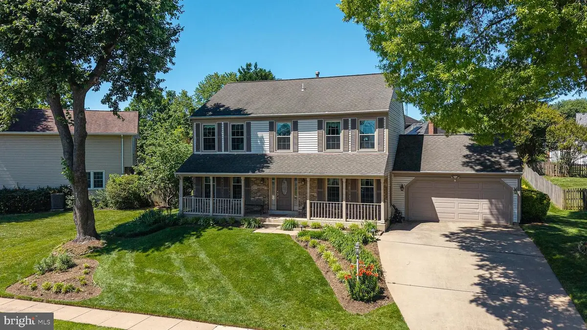 3272 Kinross Cir, Herndon, VA 20171 - #1