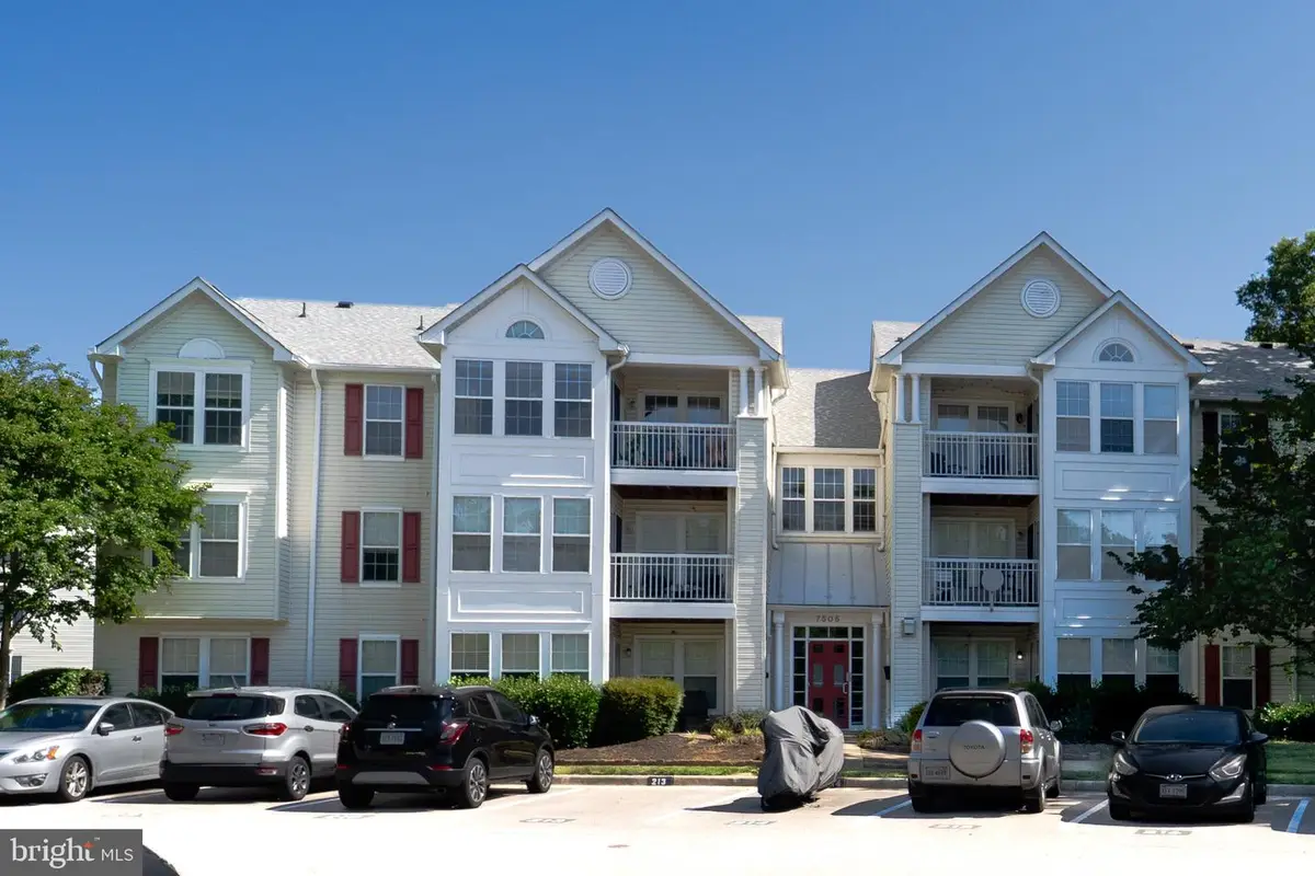 7505 Calderon Ct #j, Alexandria, VA 22306 - #1