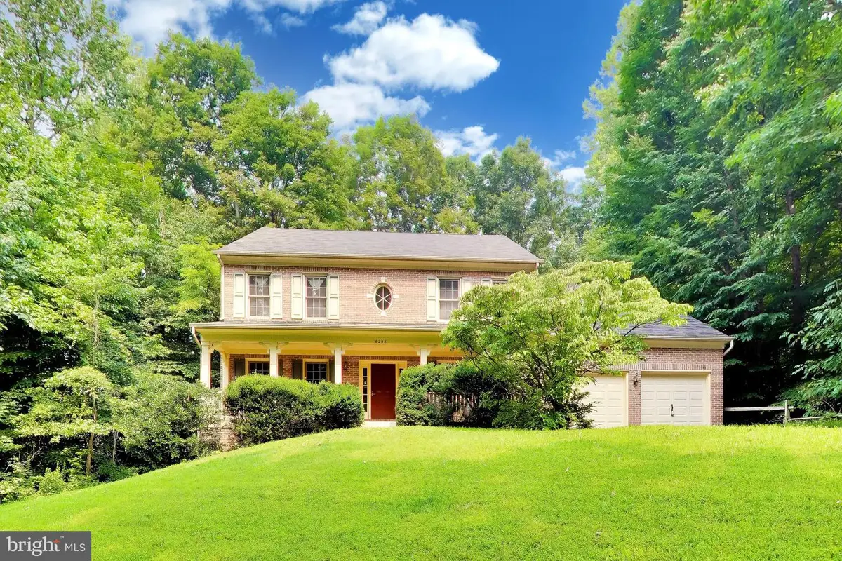 6228 Garden Rd, Springfield, VA 22152 - #1