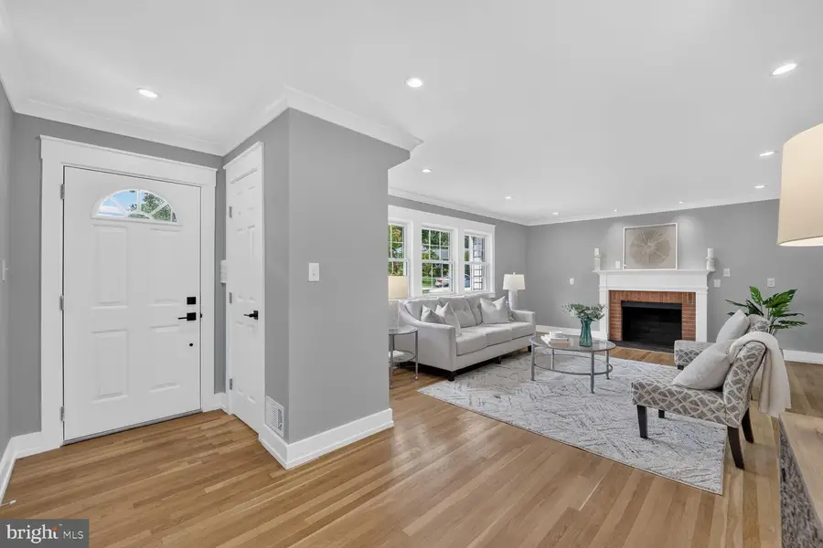 1915 Shannon Ct, Alexandria, VA 22306 - #2