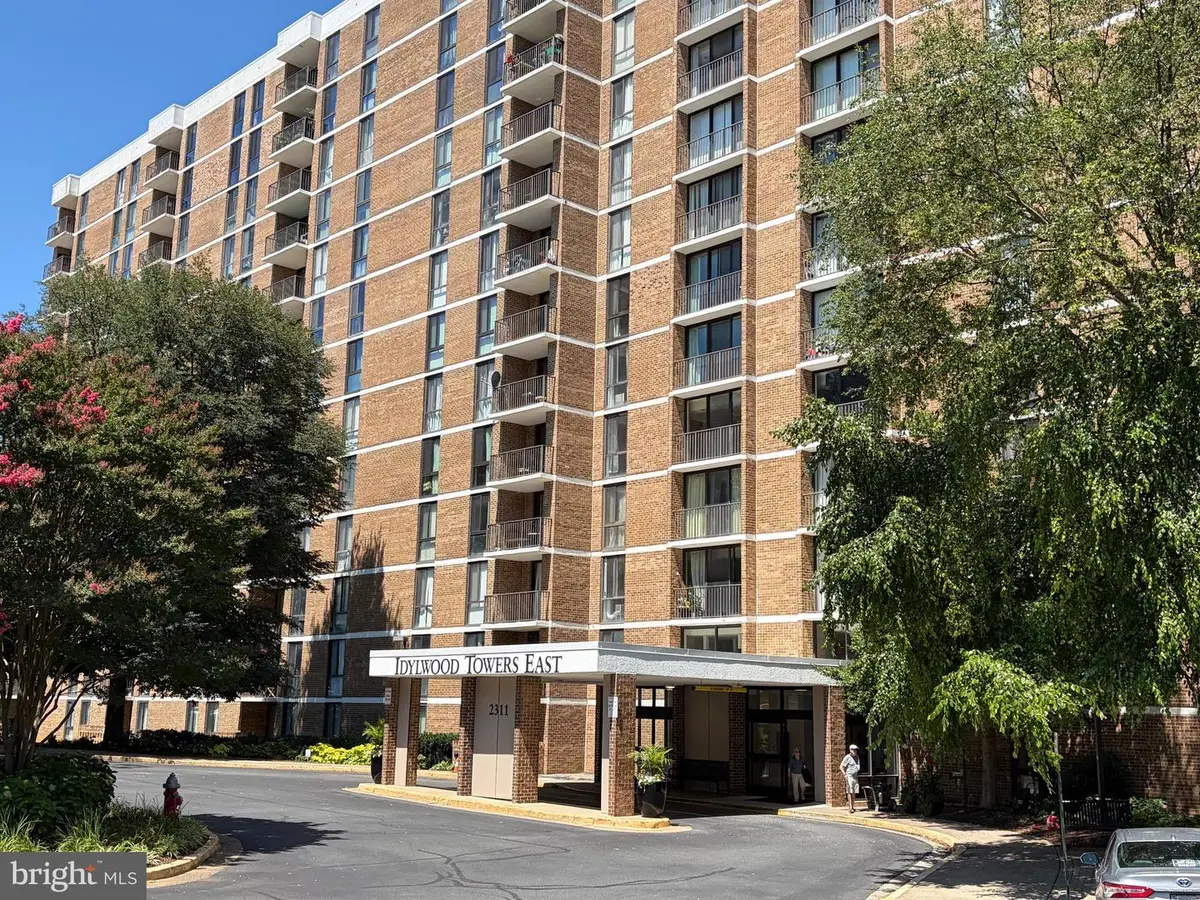 2311 Pimmit Dr #706, Falls Church, VA 22043 - #1