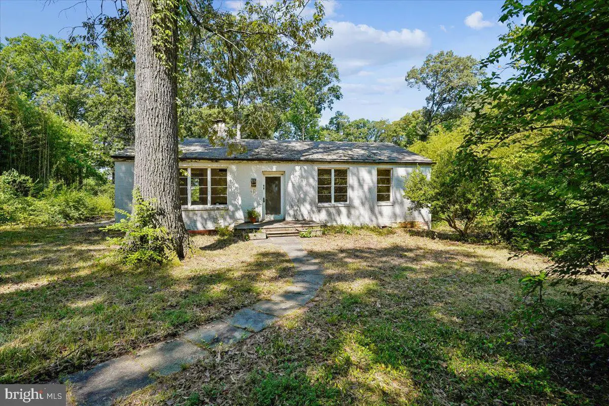 1208 Shenandoah Rd, Alexandria, VA 22308 - #1