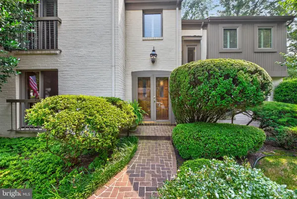 11801 Riders Ln, RESTON, VA 20191