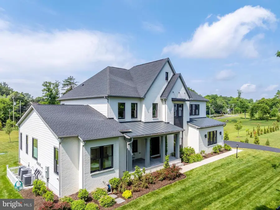 665 Stratford Hill Ct, Great Falls, VA 22066 - #3