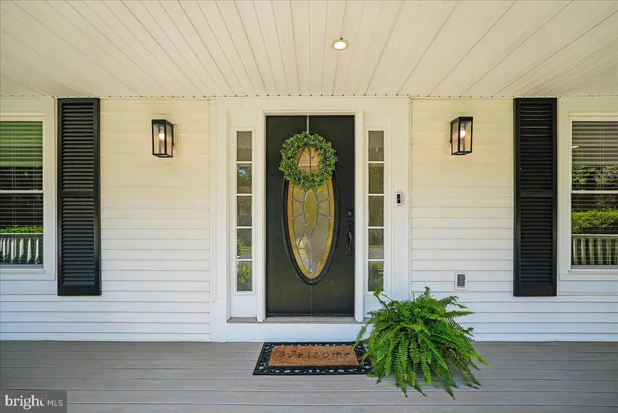 3632 Great Laurel Ln, Fairfax, VA 22033 - #3