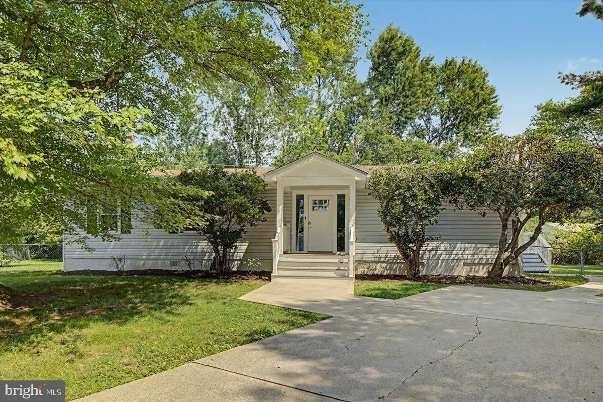 4612 Steadman Pl, Alexandria, VA 22309 - #1