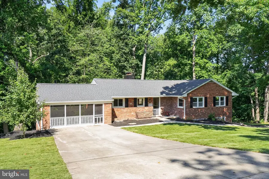 5940 Saint John Dr, Alexandria, VA 22310 - #3
