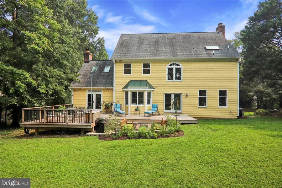 1904 Mason Hill Dr, Alexandria, VA 22307 - #2