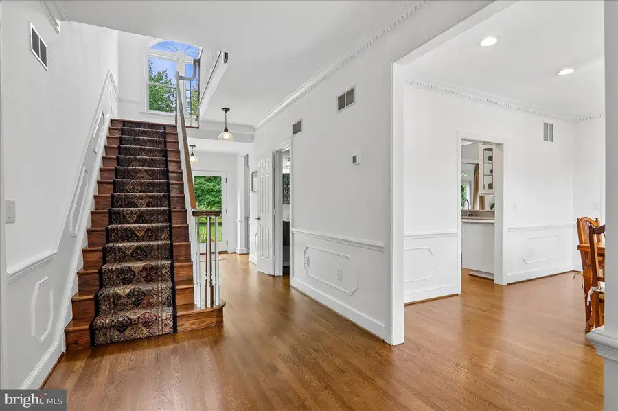 1904 Mason Hill Dr, Alexandria, VA 22307 - #3