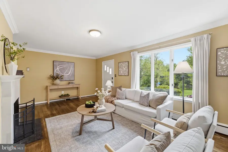 3120 Greenway Blvd, Falls Church, VA 22042 - #2