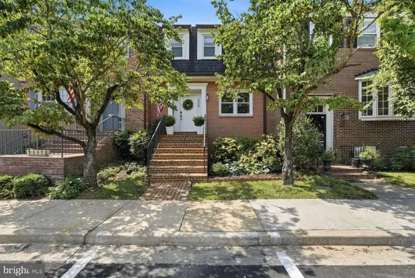 6328 Golf Course Sq, ALEXANDRIA, VA 22307
