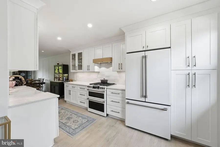 6328 Golf Course Sq, Alexandria, VA 22307 - #3