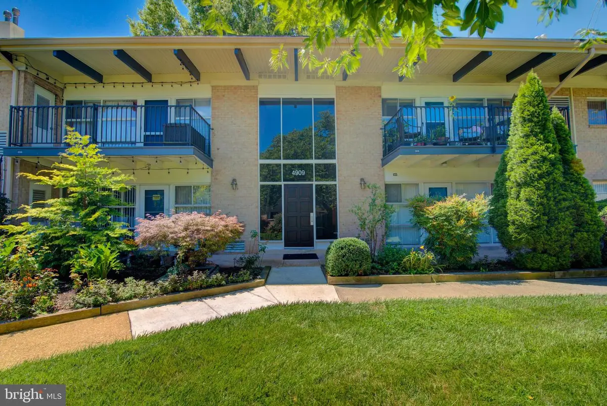 4909 Americana Dr #t6, Annandale, VA 22003 - #1