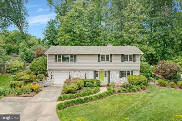 8704 Greystone Pl, ALEXANDRIA, VA 22309