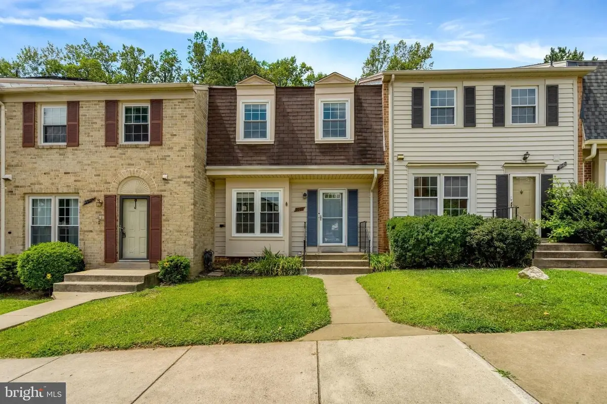 9944 Whitewater Dr, Burke, VA 22015 - #1