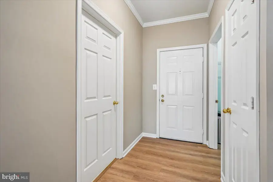 4142 Fountainside Ln #e102, Fairfax, VA 22030 - #2