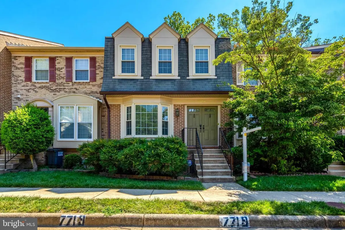 7719 Bristol Square Ct, Springfield, VA 22153 - #1