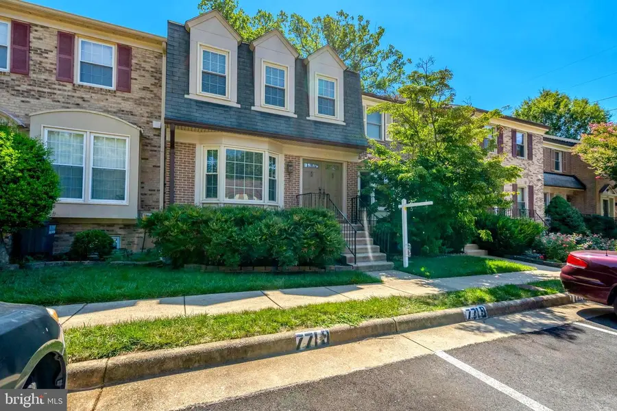 7719 Bristol Square Ct, Springfield, VA 22153 - #2