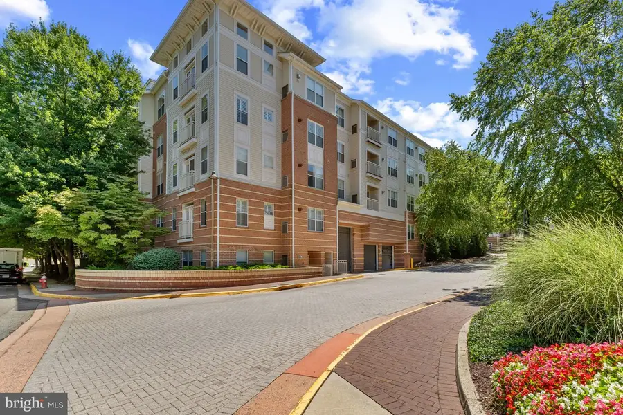 9480 Virginia Center Blvd #10, Vienna, VA 22181 - #3