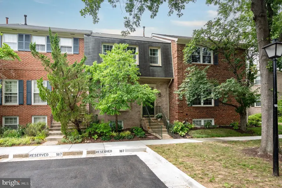 8218 Cedar Landing Ct, Alexandria, VA 22306 - #2
