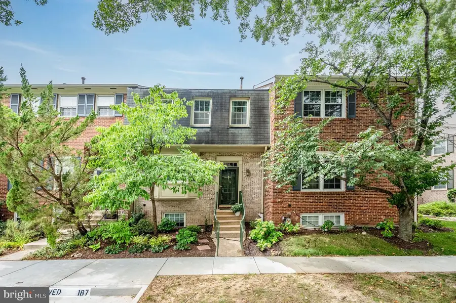 8218 Cedar Landing Ct, Alexandria, VA 22306 - #3