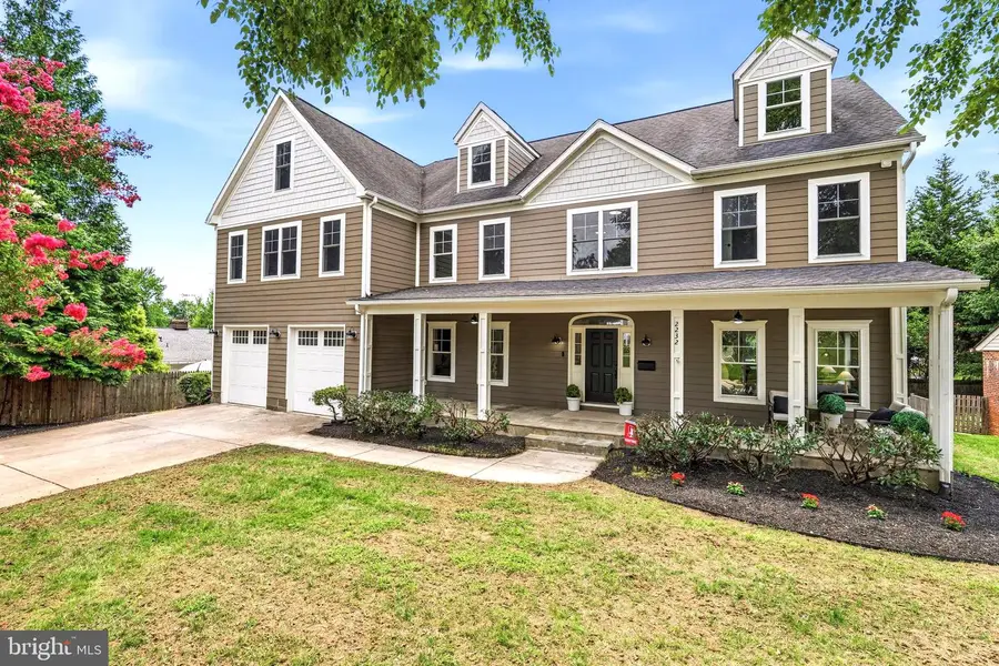 2232 N Underwood St, Falls Church, VA 22043 - #3