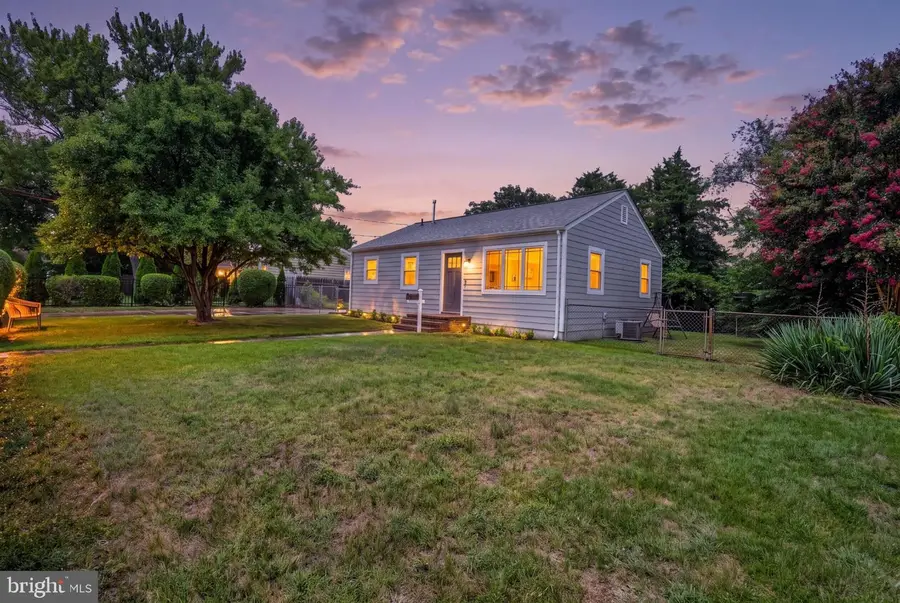 3400 Dona Ave, Alexandria, VA 22303 - #3