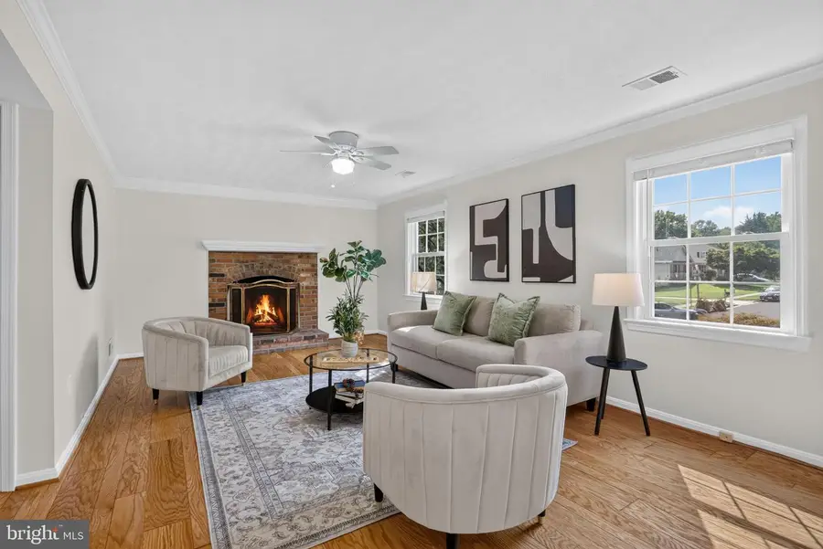 6837 Lamp Post Ln, Alexandria, VA 22306 - #3