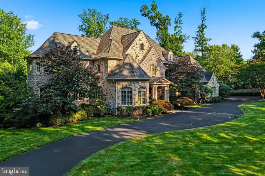 1239 Daleview Dr, McLean, VA 22102 - #3