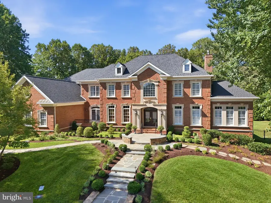 3002 Apple Brook Ln, Oakton, VA 22124 - #2