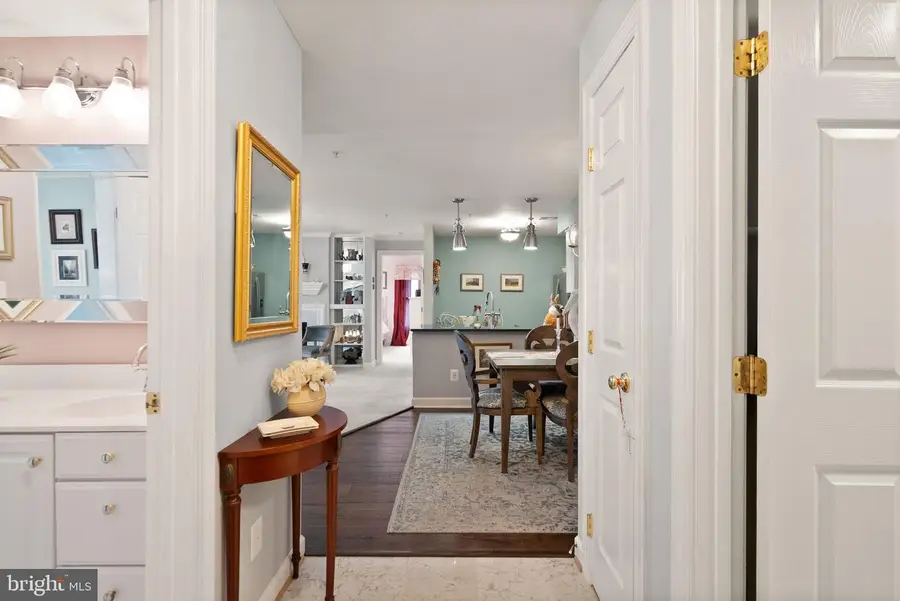 12205 Fairfield House Dr #604b, Fairfax, VA 22033 - #3