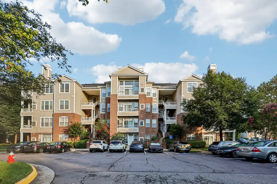 4200 Mozart Brigade Ln #v, Fairfax, VA 22033 - #2